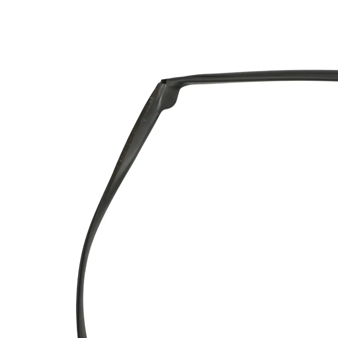 Door Seal Gasket Rubber Rear Left N/S CK52-250A21-A to Range Rover L405 with Part number LR054825 Range Rover L405 Door Seal Gasket Rubber Rear Left N/S CK52-250A21-A - SKU LR054825 - Part number LR054825