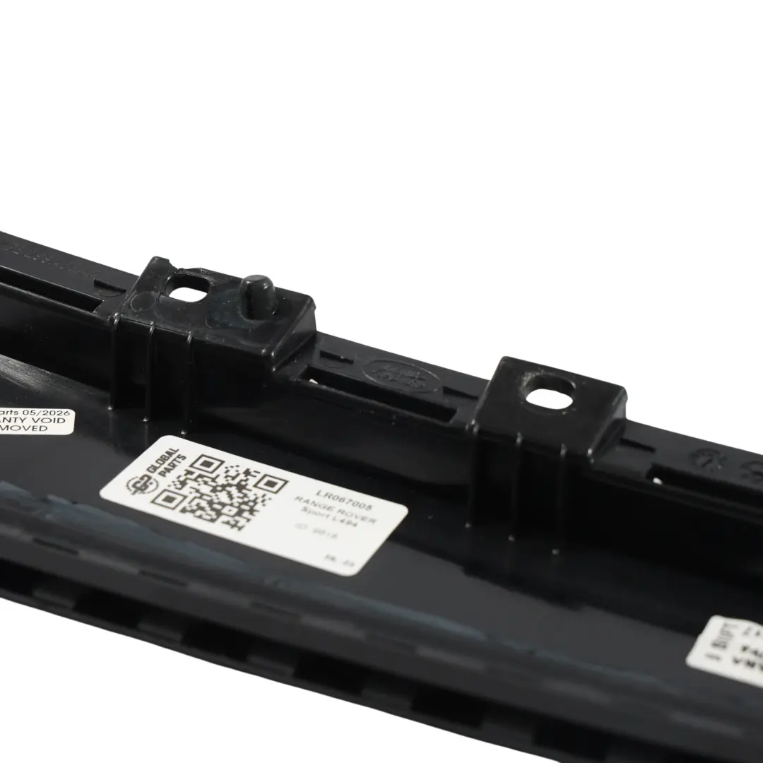 B-Säule Zierleiste Hinten Rechts DK62-255A81-AE für Range Rover Sport L494 mit Teilenummer LR067005 Range Rover Sport L494 B-Säule Zierleiste Hinten Rechts DK62-255A81-AE - SKU LR067005 - Teilenummer LR067005