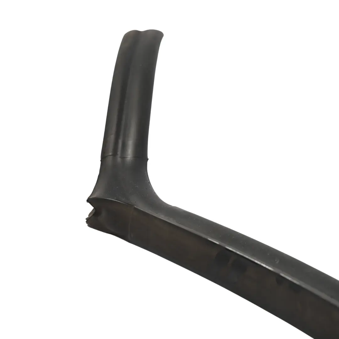 Range Rover L494 Door Seal Wheel Arch Gasket Rubber Rear Left N/S DX62-25385-A - SKU LR076569 - Part number LR076569