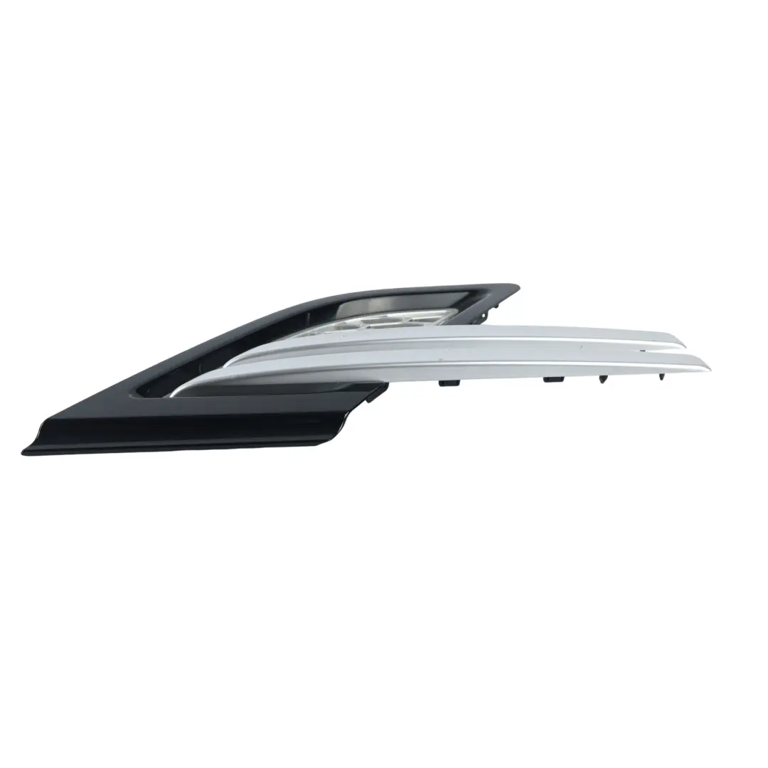 Rejilla Panel Guardabarros Derecho DK28-0B10-BC para Range Rover Sport L494 con número de pieza LR106235 Range Rover Sport L494 Rejilla Panel Guardabarros Derecho DK28-0B10-BC - SKU LR106235-1 - Número de pieza LR106235