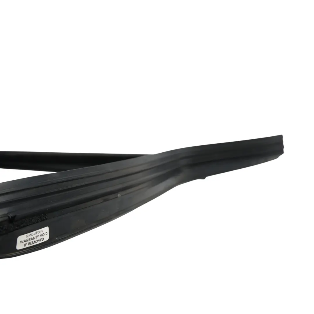 Joint Cadre Vitre Porte Arrière Droit K8D2-21596-AC pour Range Rover Evoque L551 à propos du numéro de pièce LR114322 Range Rover Evoque L551 Joint Cadre Vitre Porte Arrière Droit K8D2-21596-AC - SKU LR114322 - Numéro de pièce LR114322