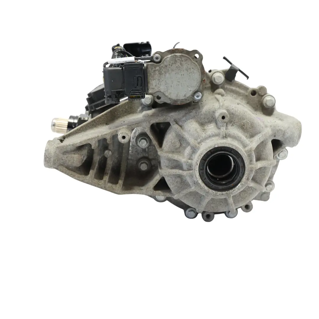 Differenziale Asse Posteriore K8D2-4N053-AE GARANZIE per Range Rover Evoque L551 2.0 con numero di parte LR117564 Range Rover Evoque L551 2.0 Differenziale Asse Posteriore K8D2-4N053-AE GARANZIE - SKU LR117564 - Numero di parte LR117564