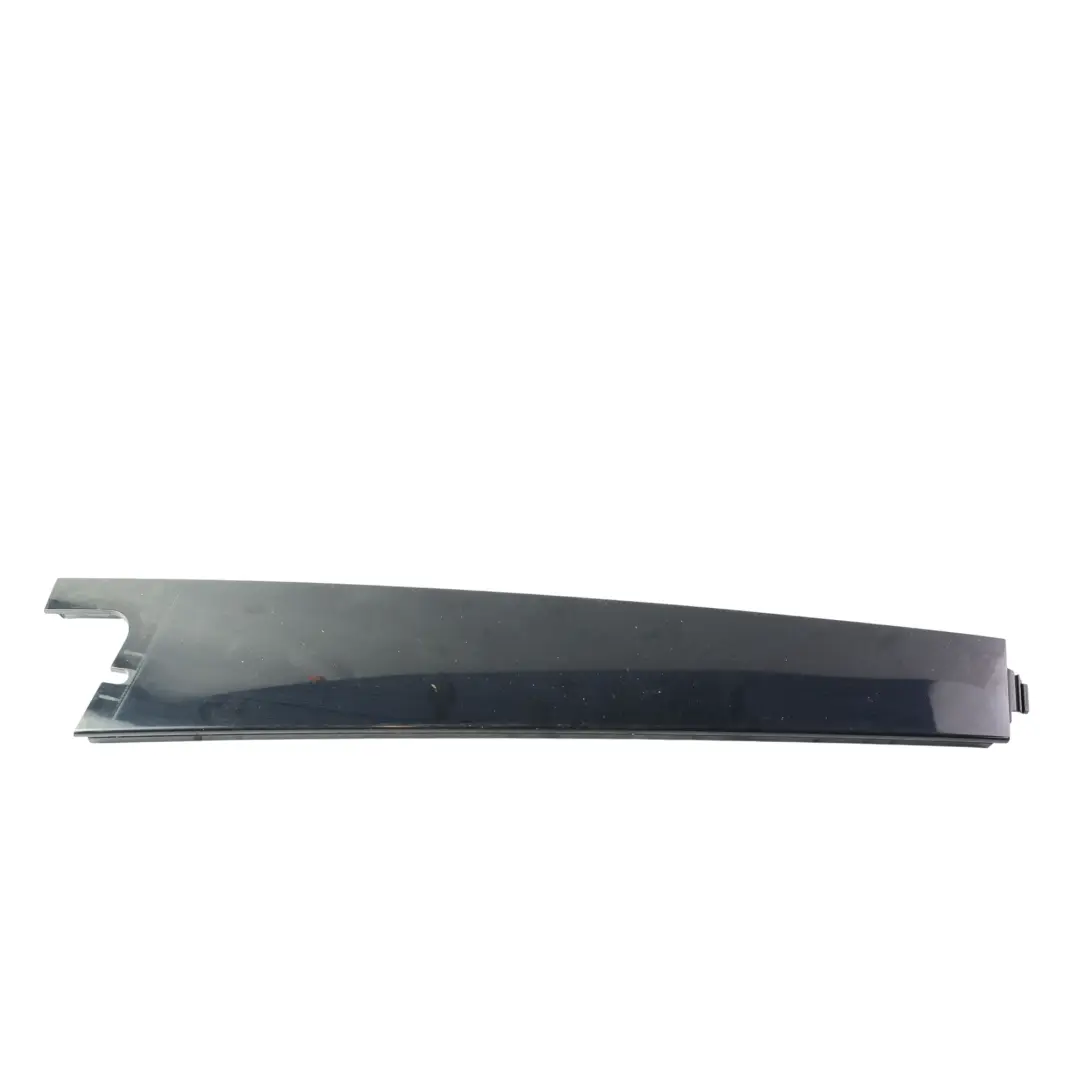 Rivestimento Montante Posteriore Destro DK62-255A80-AE per Range Rover Sport L494 con numero di parte LR118290 Range Rover Sport L494 Rivestimento Montante Posteriore Destro DK62-255A80-AE - SKU LR118290 - Numero di parte LR118290