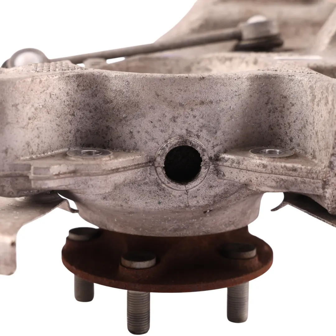 Portamangueta Rodamiento Trasero Izquierdo M8D2-5A969-AB para Range Rover Evoque L551 con número de pieza LR139877 Range Rover Evoque L551 Portamangueta Rodamiento Trasero Izquierdo M8D2-5A969-AB - SKU LR139877 - Número de pieza LR139877