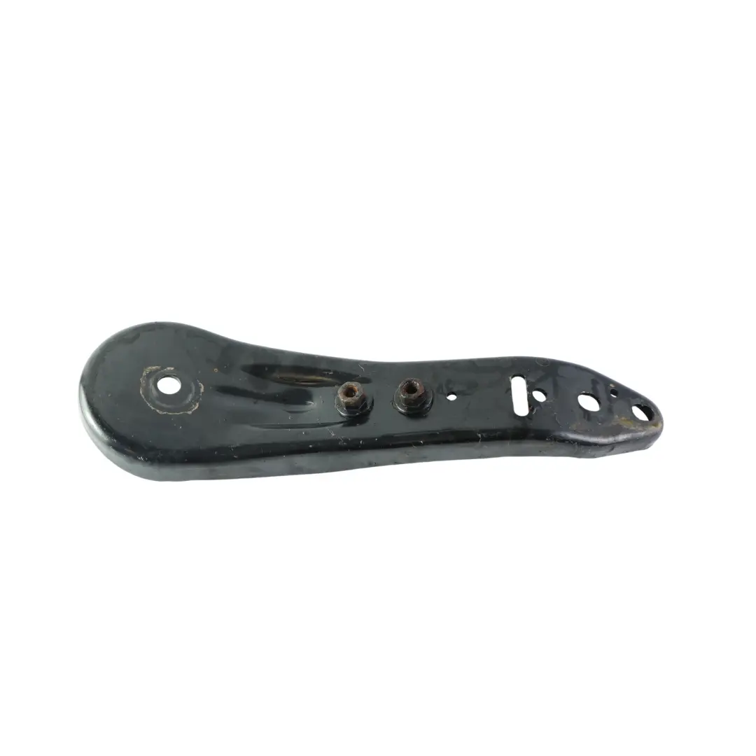 Range Rover Velar L560 Support Fixation Moteur Avant M8A2-5A364-AB - SKU LR143212 - Numéro de pièce LR143212