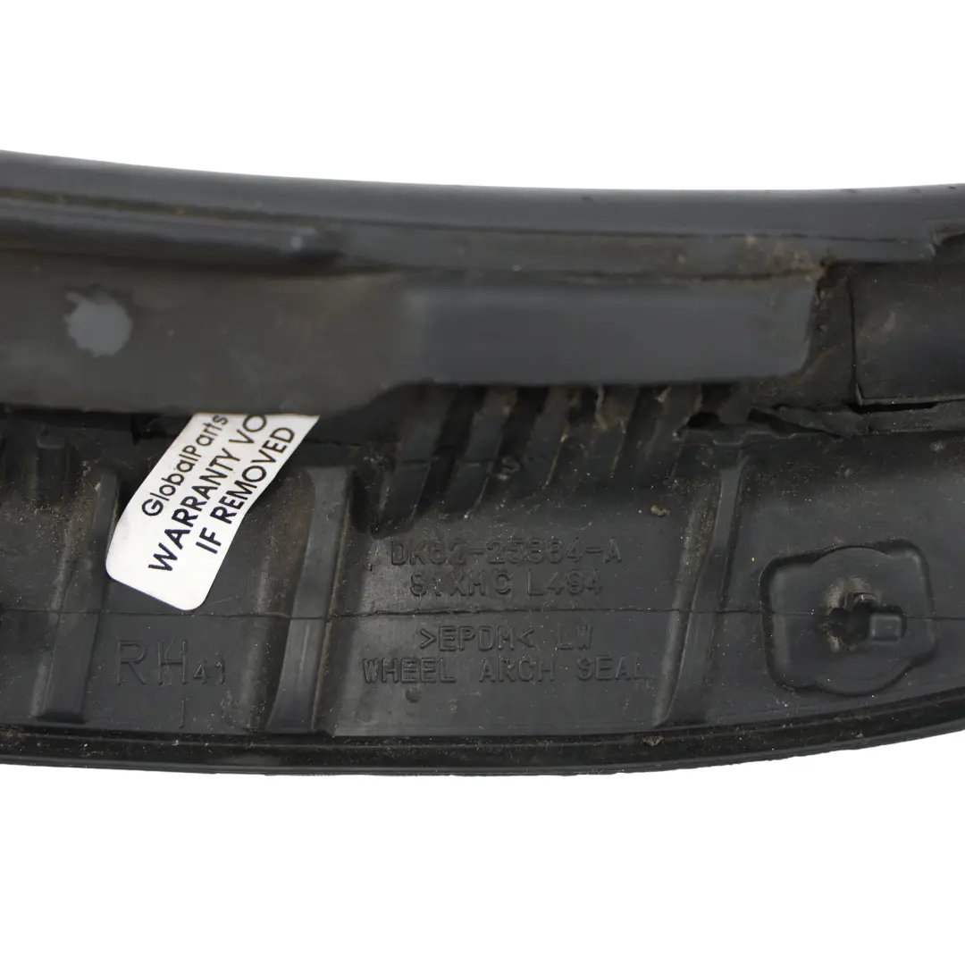 Range Rover Sport L494 Guarnizione Passaruota Posteriore Destra DK62-25384-A - SKU LR163139 - Numero di parte LR163139