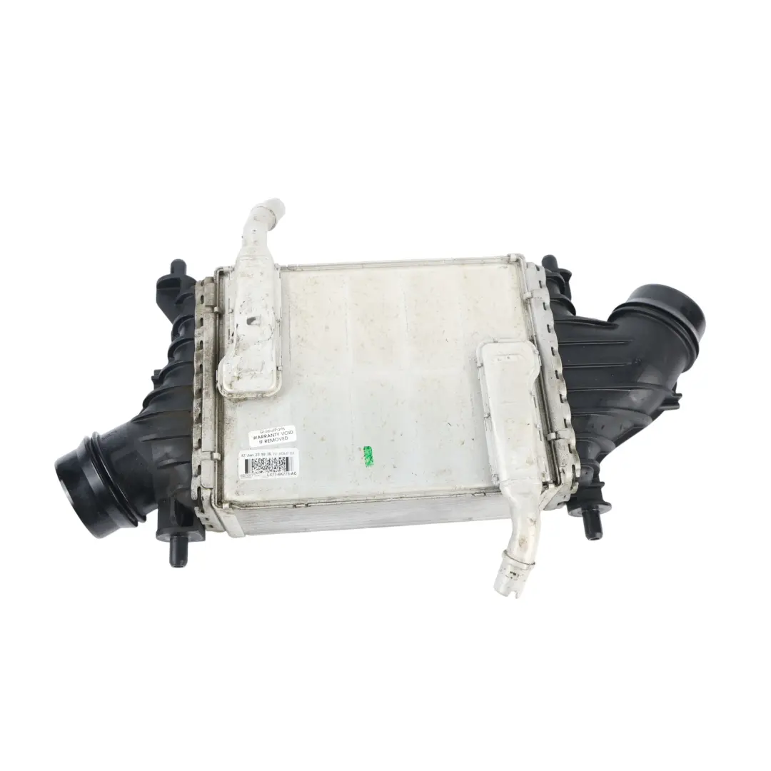 Radiatore Intercooler 2.0 Diesel per Land Rover Range Rover Velar L560 con numero di parte LX73-6K775-AC Land Rover Range Rover Velar L560 Radiatore Intercooler 2.0 Diesel - SKU LX73-6K775-AC - Numero di parte LX73-6K775-AC