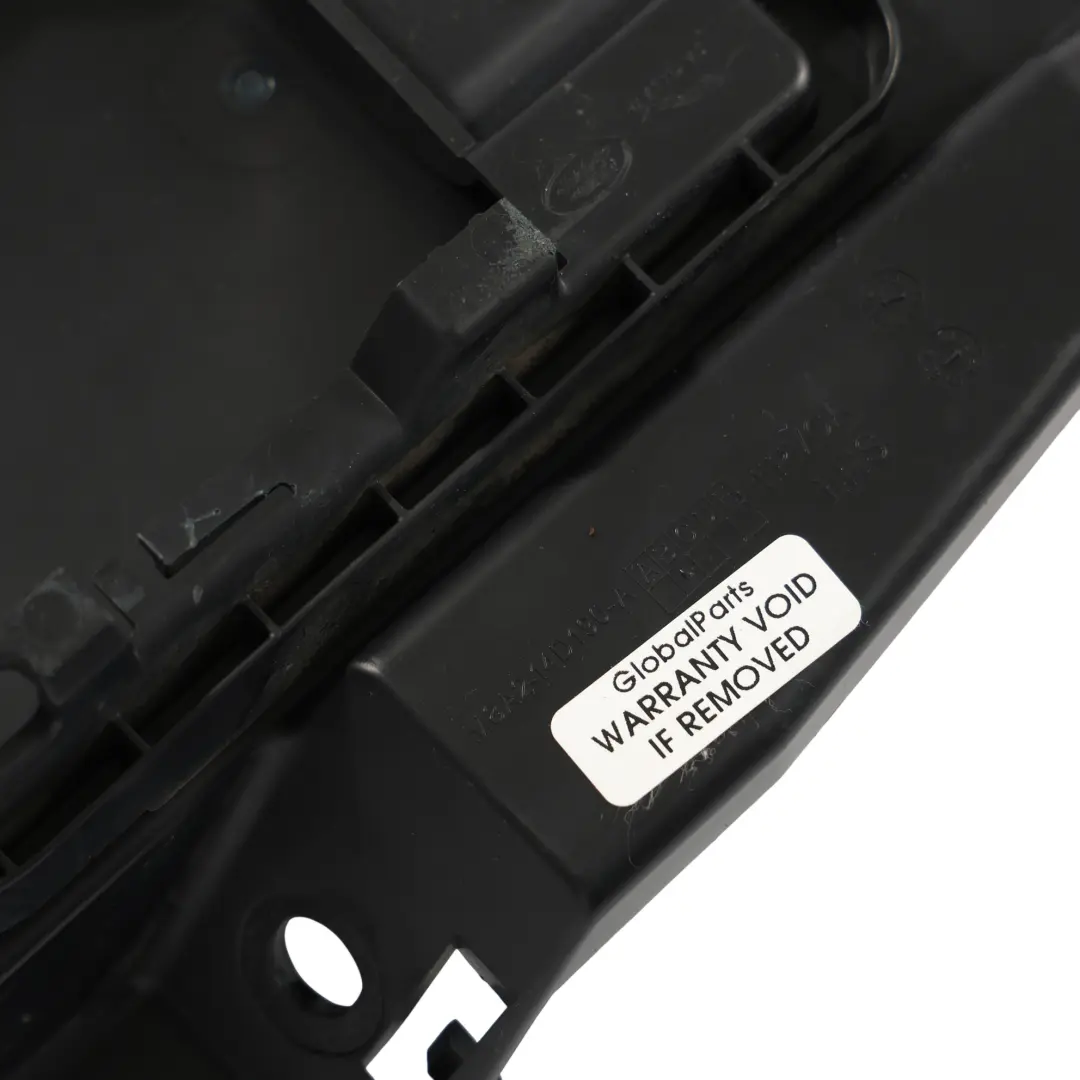 Supporto Modulo Angolo Cieco Sinistro B per Range Rover Velar L560 con numero di parte M8A2-14D190-A Range Rover Velar L560 Supporto Modulo Angolo Cieco Sinistro B - SKU LR162744 - Numero di parte M8A2-14D190-A