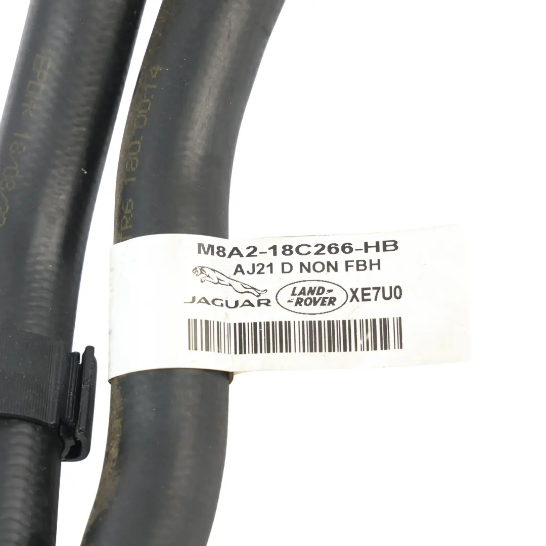 Tubo Refrigerante A/A 2.0 Diesel para Range Rover Velar L560 con número de pieza M8A2-18C266-HB Range Rover Velar L560 Tubo Refrigerante A/A 2.0 Diesel - SKU M8A2-18C266-HB - Número de pieza M8A2-18C266-HB