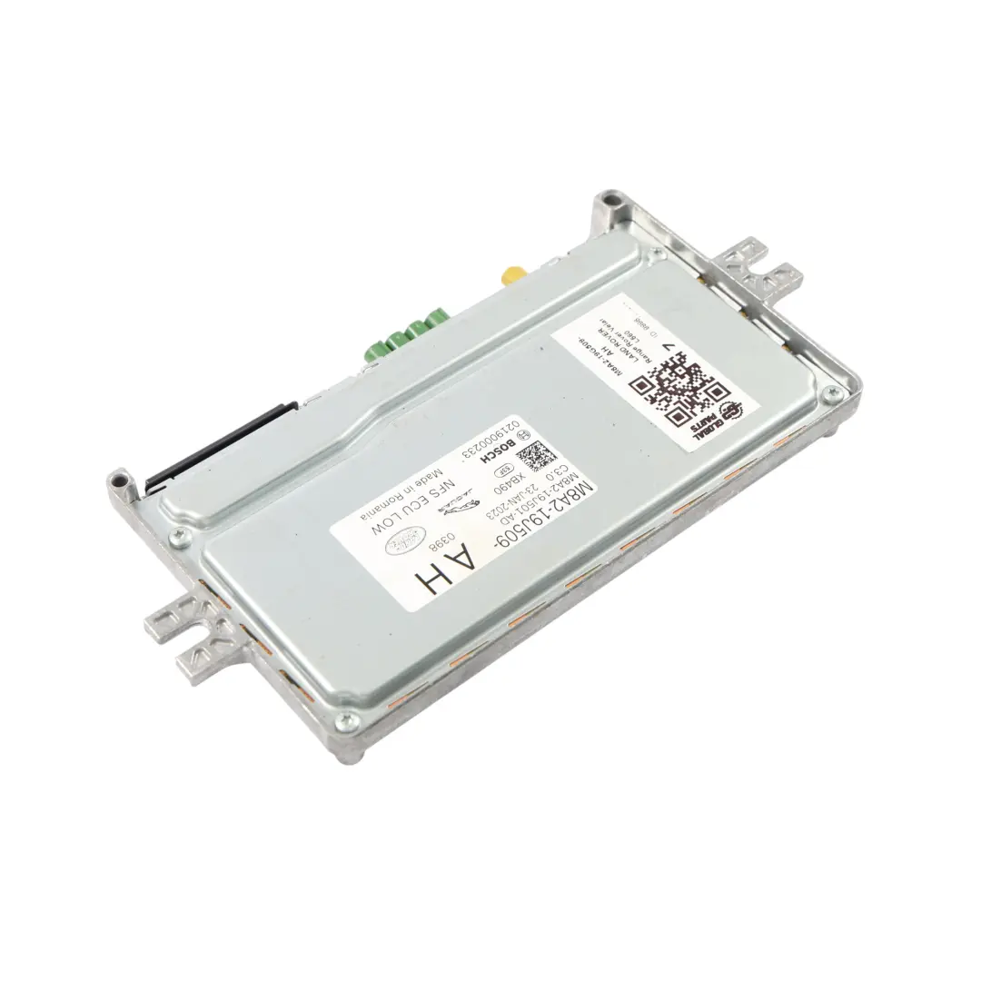 Camera Control Module ECU M8A2-19J501-AD to Range Rover Velar L560 with Part number M8A2-19G509-AH Range Rover Velar L560 Camera Control Module ECU M8A2-19J501-AD - SKU M8A2-19G509-AH - Part number M8A2-19G509-AH