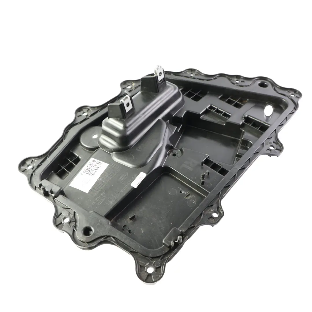 Range Rover L560 Wewnętrzna Obudowa Drzwi Tylnych Lewa - SKU LR142987 - Numer Części M8A2-24767-AD