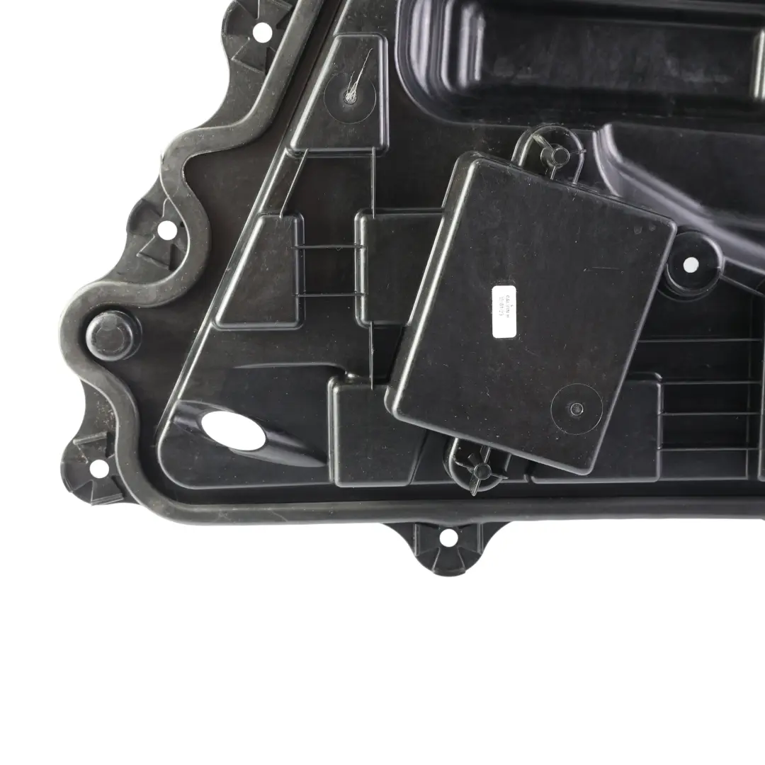 Range Rover L560 Wewnętrzna Obudowa Drzwi Tylnych Lewa - SKU LR142987 - Numer Części M8A2-24767-AD