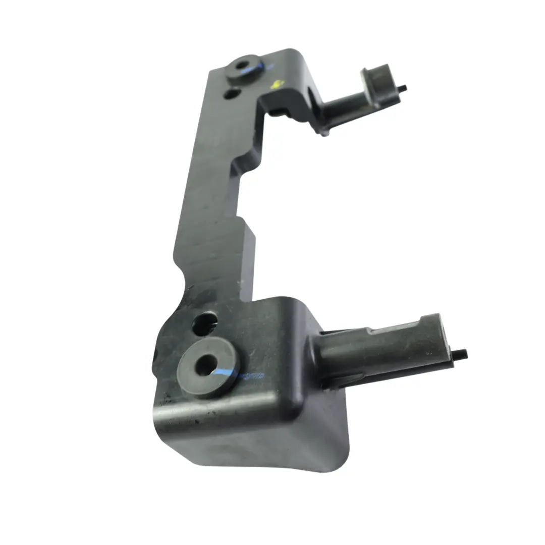 Range Rover Velar L560 Ladeluftkühler Halter Halterung Unten - SKU M8A2-6K785-AC - Teilenummer M8A2-6K785-AC