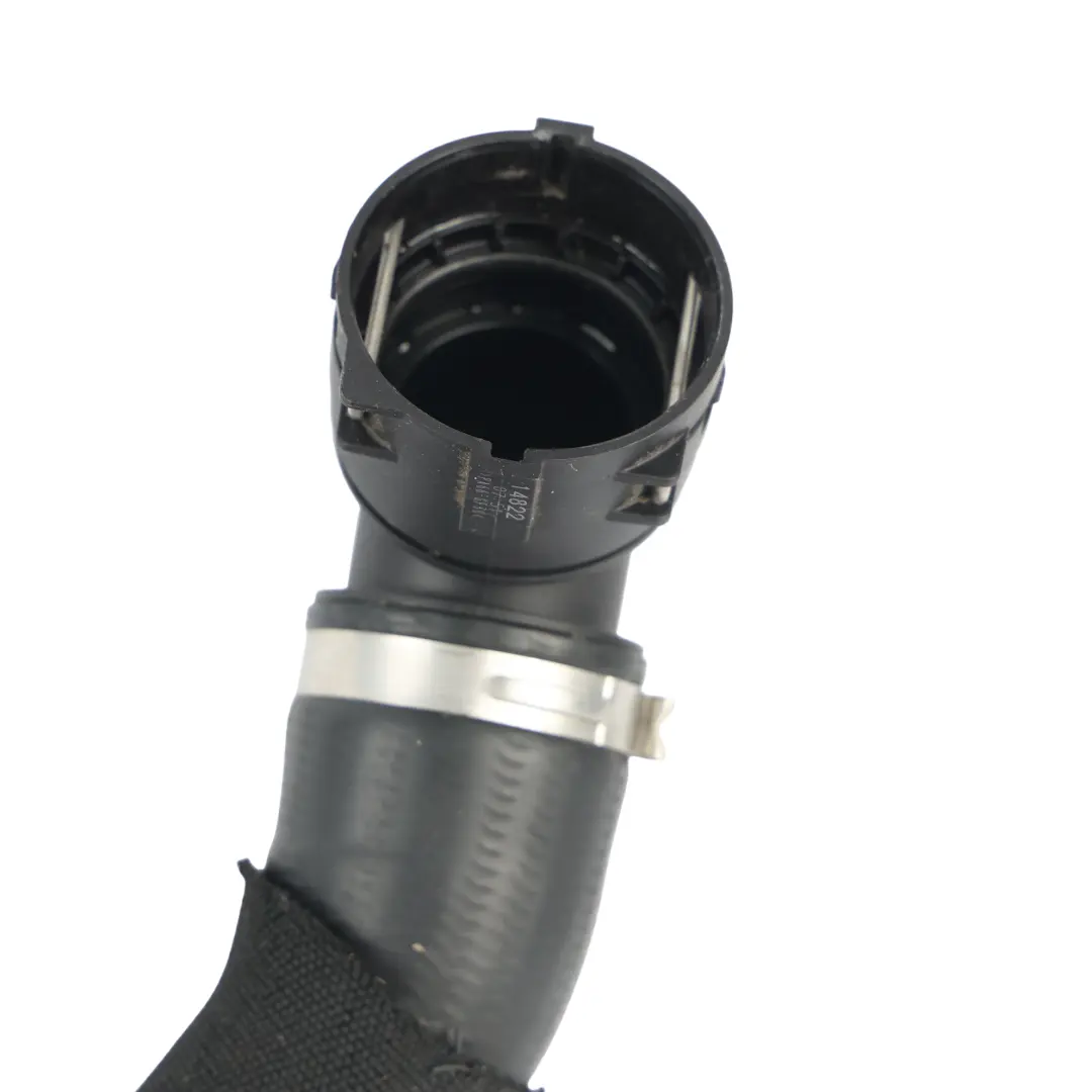 Kühlmittelschlauch Leitung 2.0 Diesel für Range Rover Velar L560 mit Teilenummer M8A2-8260-EB Range Rover Velar L560 Kühlmittelschlauch Leitung 2.0 Diesel - SKU M8A2-8260-EB - Teilenummer M8A2-8260-EB