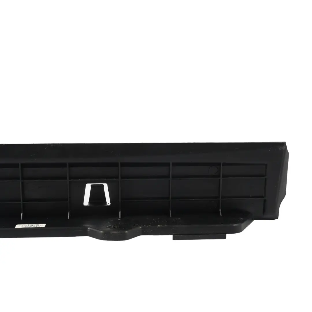 Deflector Conducto Aire Parrilla Delantera para Range Rover Velar L560 con número de pieza M8A2-8B384-A Range Rover Velar L560 Deflector Conducto Aire Parrilla Delantera - SKU M8A2-8B384-A - Número de pieza M8A2-8B384-A
