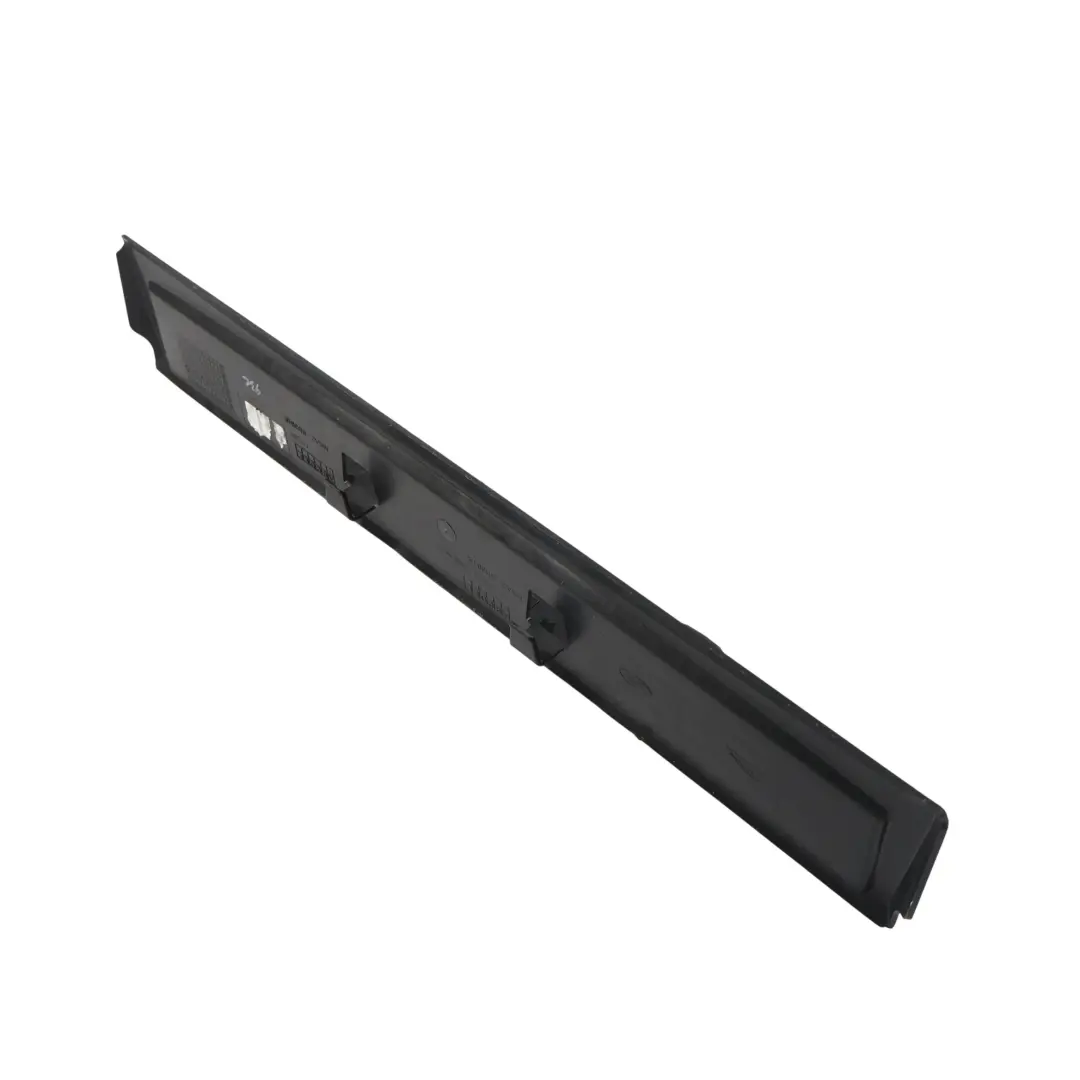 Range Rover Velar L560 Front Grille Air Duct Deflector - SKU M8A2-8B384-A - Part number M8A2-8B384-A