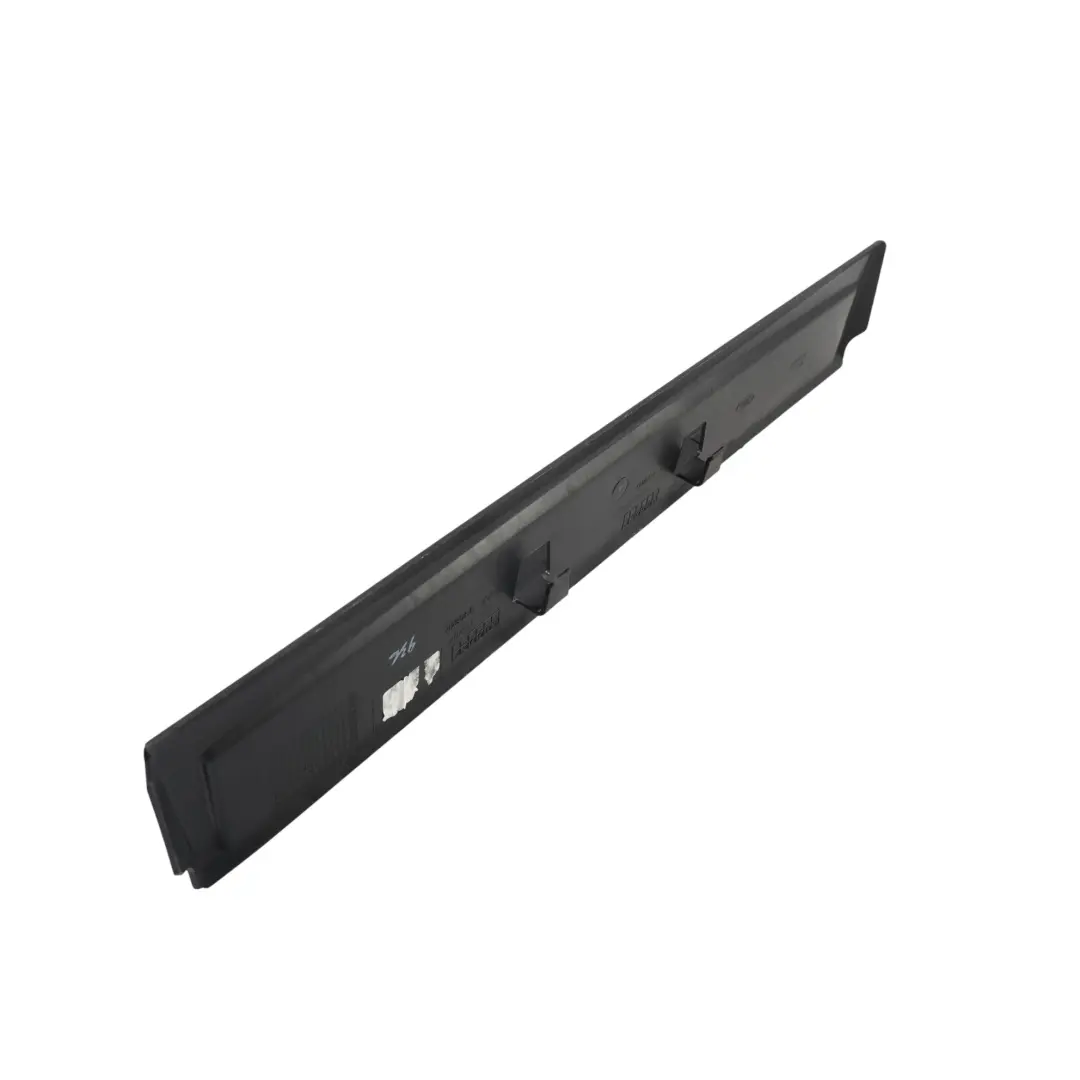 Frontgrill Luftkanal Deflektor für Range Rover Velar L560 mit Teilenummer M8A2-8B384-A Range Rover Velar L560 Frontgrill Luftkanal Deflektor - SKU M8A2-8B384-A - Teilenummer M8A2-8B384-A