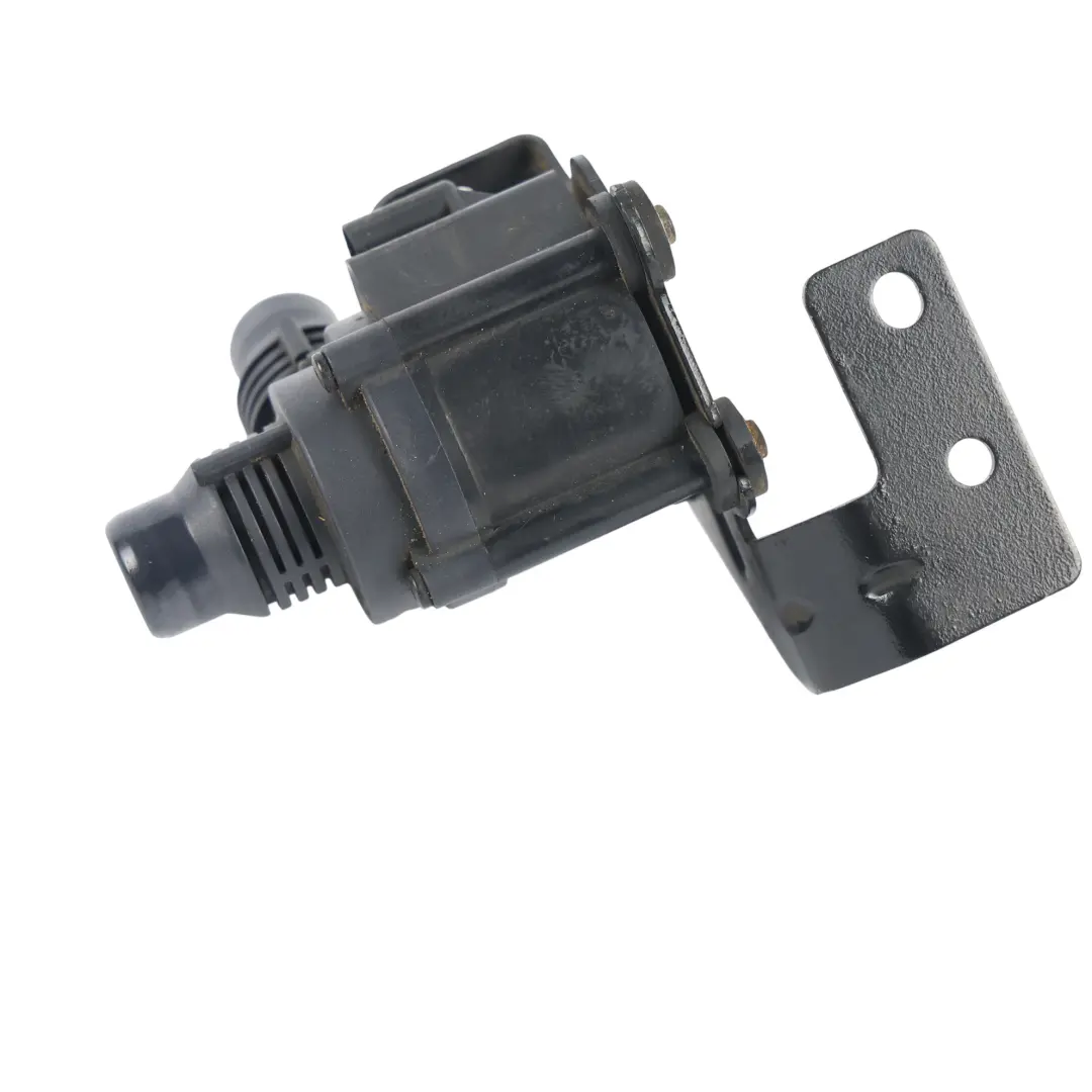Auxiliary Water Pump Unit 2.0 Diesel Engine to Range Rover Velar L560 with Part number M8A2-8B500-BB Range Rover Velar L560 Auxiliary Water Pump Unit 2.0 Diesel Engine - SKU M8A2-8B500-BB - Part number M8A2-8B500-BB