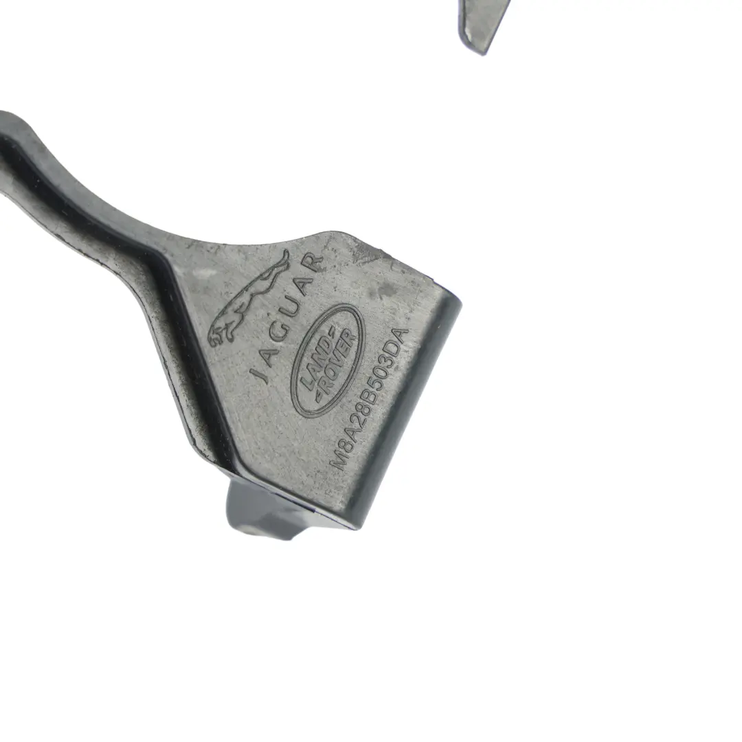 Support Fixation Pompe à Eau pour Land Rover Range Rover Velar L560 à propos du numéro de pièce M8A2-8B503-DA Land Rover Range Rover Velar L560 Support Fixation Pompe à Eau - SKU M8A2-8B503-DA - Numéro de pièce M8A2-8B503-DA