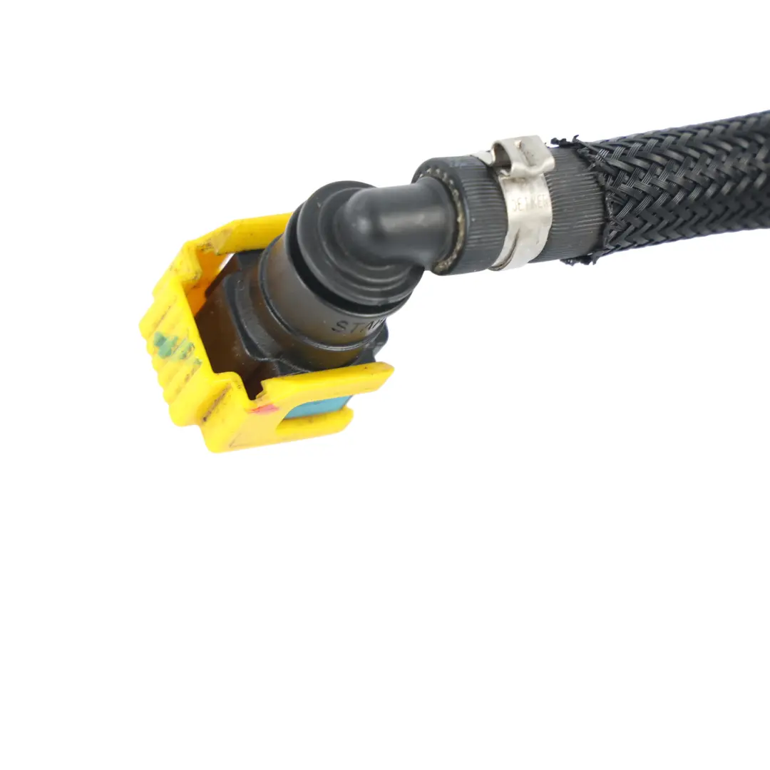 Land Range Rover Velar L560 Fuel Return Line Pipe Hose 2.0 Diesel - SKU M8A2-9C330-BB - Part number M8A2-9C330-BB