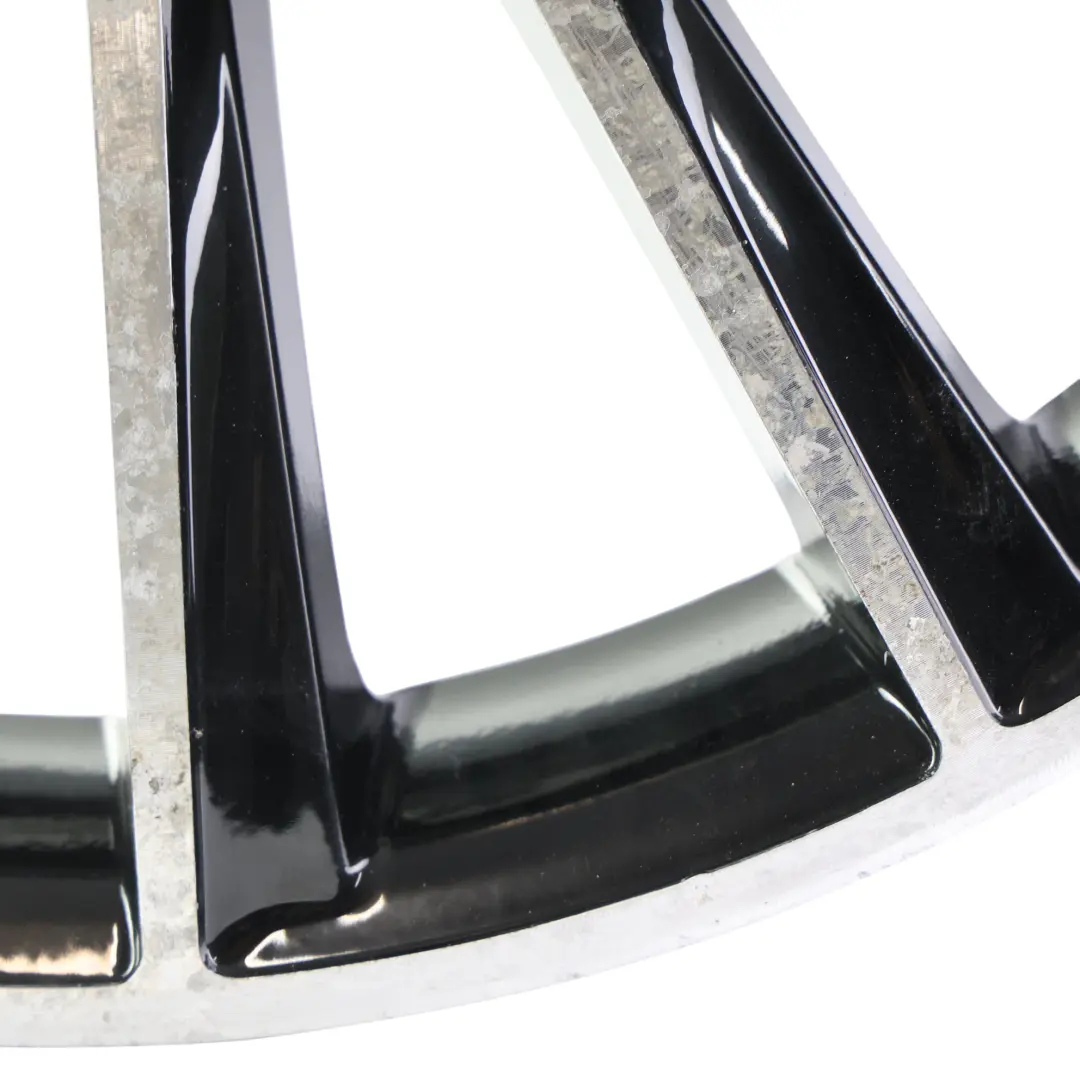 Cerchio Lega 20" 9,5J Multiraggio VIA per Mercedes AMG con numero di parte MERCEDES-VIA-20 Mercedes AMG Cerchio Lega 20" 9,5J Multiraggio VIA - SKU MERCEDES-VIA-20-1 - Numero di parte MERCEDES-VIA-20