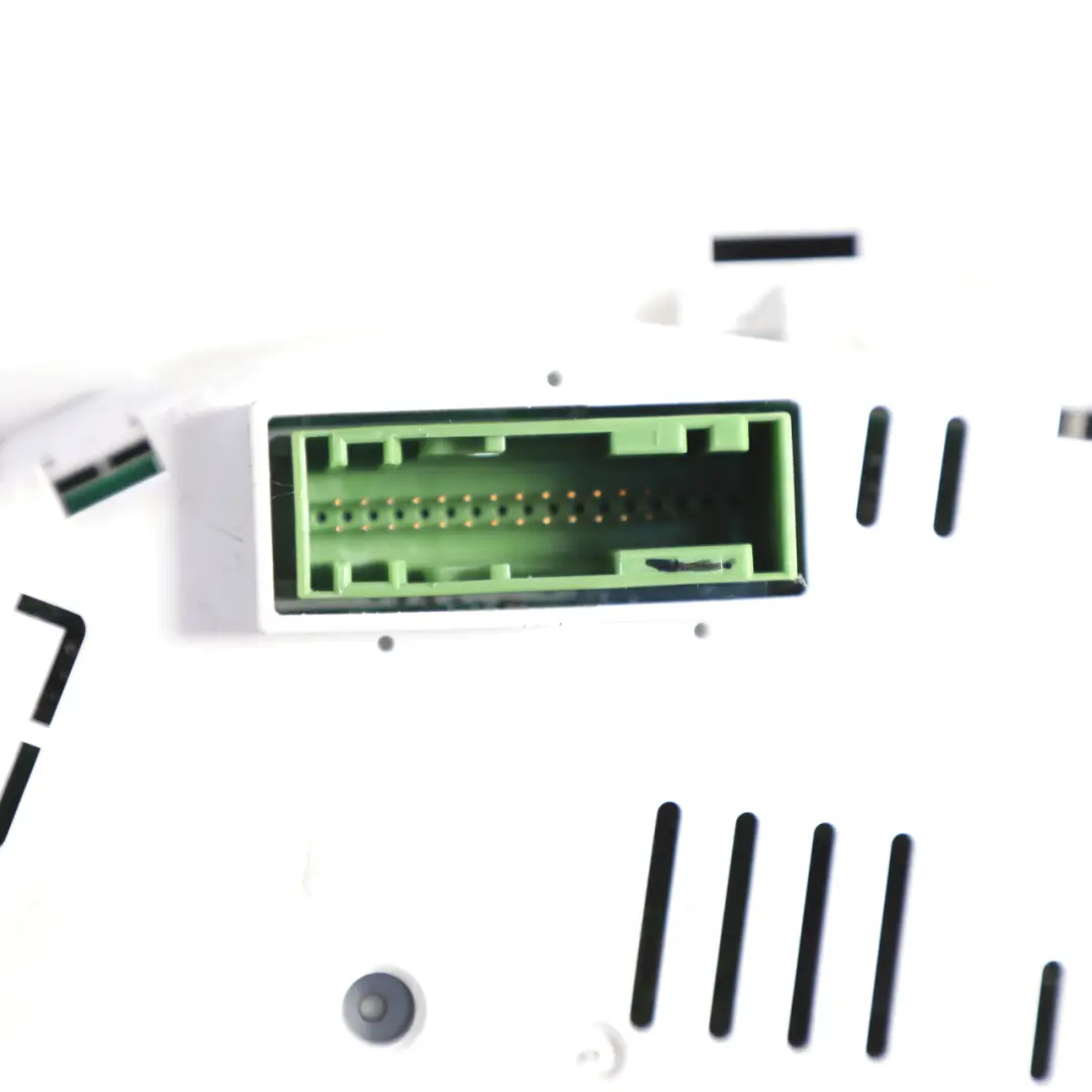 Land Rover L359 Speedometer Instrument Cluster Automatic Diesel 6H5210849EF - SKU RHD-6H52-10849-EF - Part number 6H52-10849-EF
