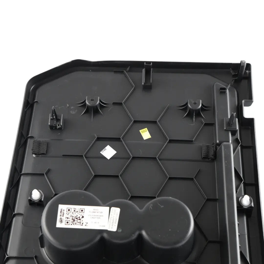 Backrest Cover Double Passenger's Side to Volkswagen Crafter SY Seat with Part number 7C2881972B Volkswagen Crafter SY Seat Backrest Cover Double Passenger's Side - SKU RHD-7C2881972B - Part number 7C2881972B