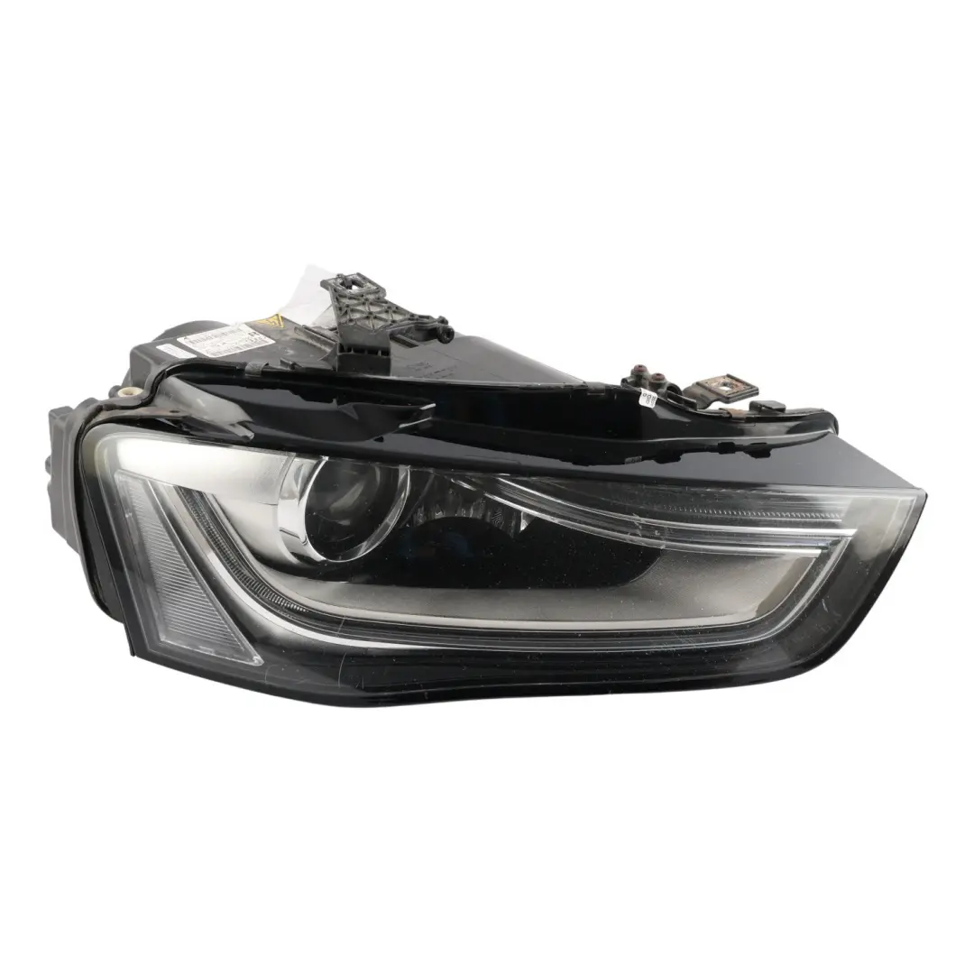 Front Lamp Xenon Headlight Right O/S to Audi RS4 B8 with Part number 8K0941032D Audi RS4 B8 Front Lamp Xenon Headlight Right O/S - SKU RHD-8K0941032D - Part number 8K0941032D