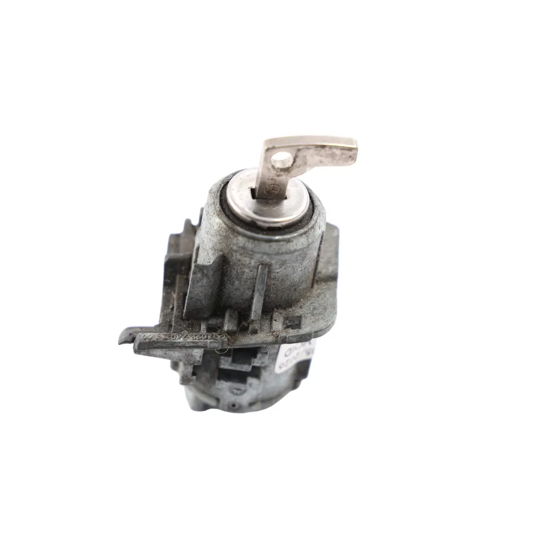 Driver's Door Lock Cylinder Barrel Guide + Key to Mercedes W205 with Part number A0997602400 Mercedes W205 Driver's Door Lock Cylinder Barrel Guide + Key - SKU RHD-A0997602400 - Part number A0997602400