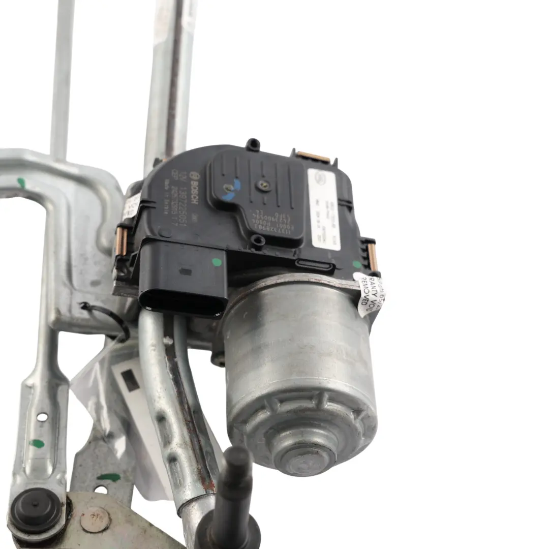 Front Windscreen Wiper Motor Mechanism to Range Rover Evoque L551 with Part number K8D2-17500-BE Range Rover Evoque L551 Front Windscreen Wiper Motor Mechanism - SKU RHD-K8D2-17500-BE - Part number K8D2-17500-BE