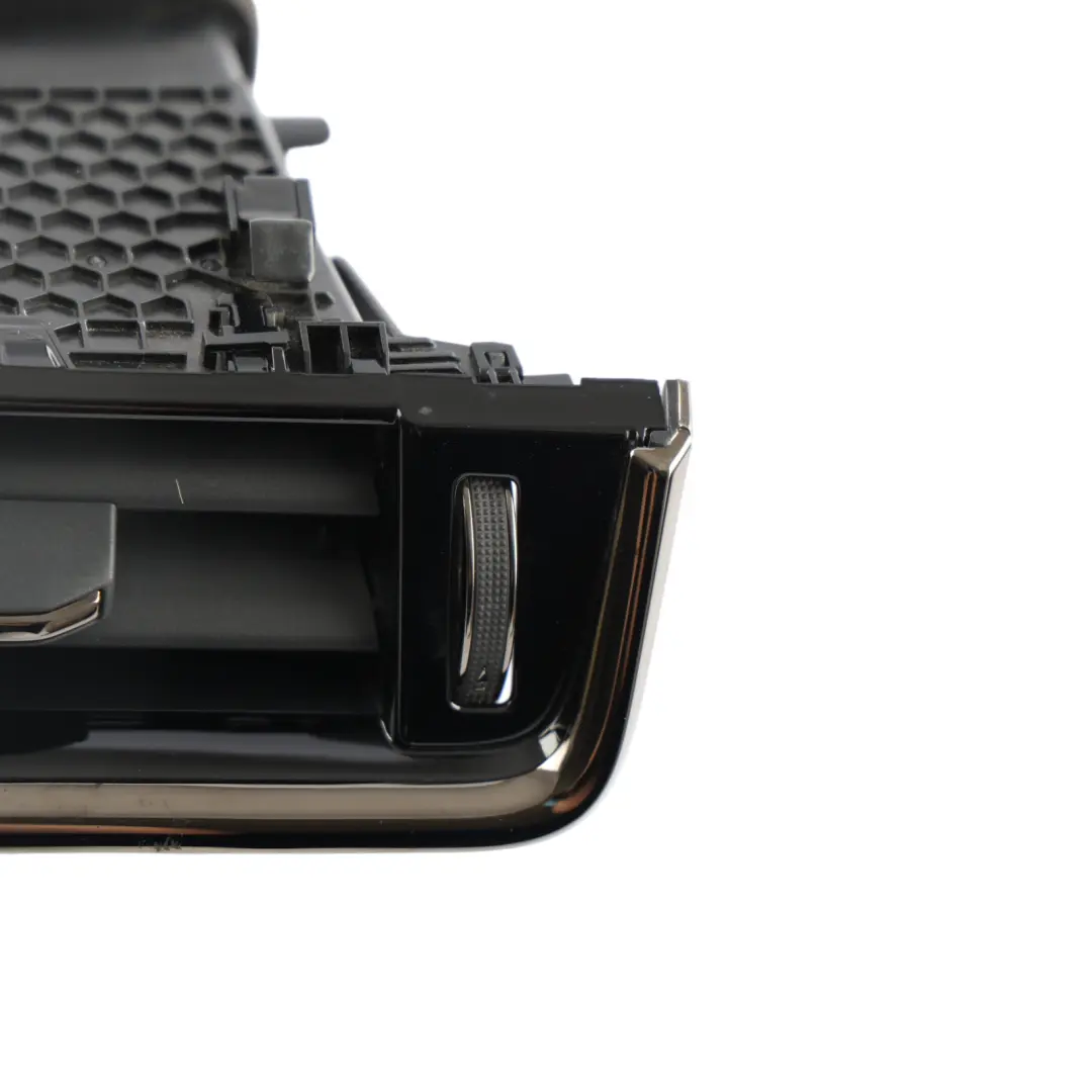 Land Range Rover Evoque L551 Dashboard Air Vent Grille Left N/S - SKU RHD-P8D2-018B09-AB - Part number P8D2-018B09-AB