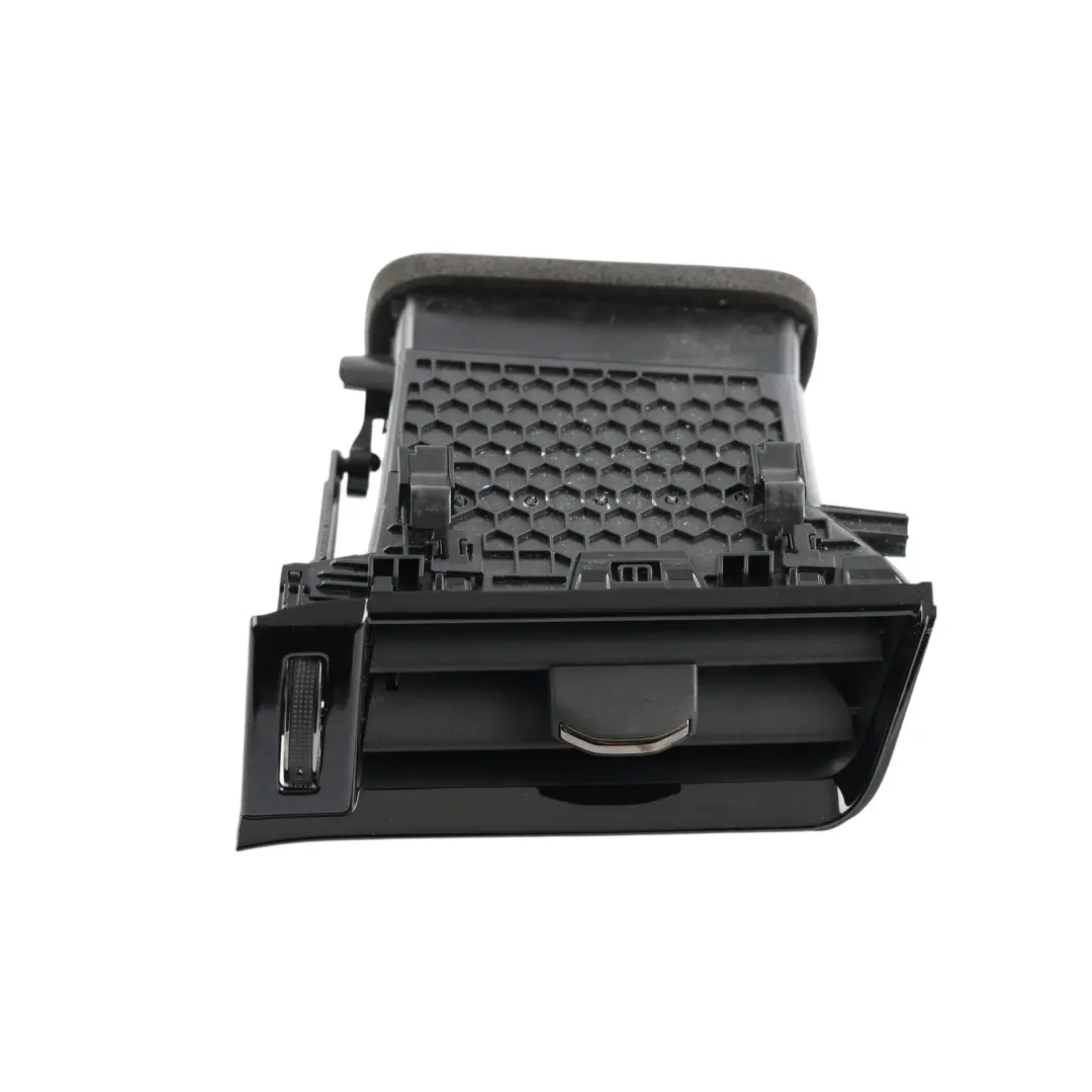 Range Rover Evoque L551 Center Dash Air Vent AC Grille Right O/S P8D2-014L21-C - SKU RHD-R8D2-01412-AB - Part number R8D2-01412-AB