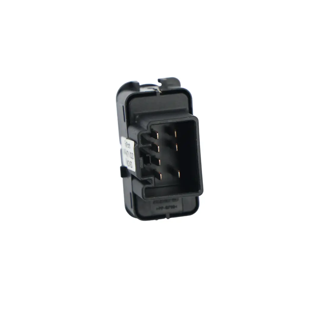 Interruttore Chiusura Anteriore Sinistro per Land Rover Freelander L314 con numero di parte YUF000290PUY Land Rover Freelander L314 Interruttore Chiusura Anteriore Sinistro - SKU YUF000290PUY - Numero di parte YUF000290PUY