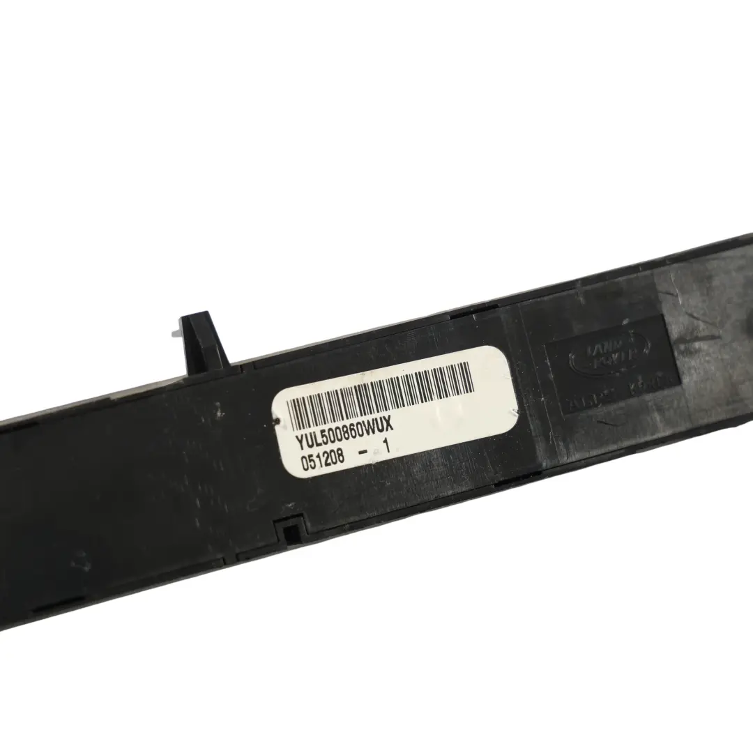 Bouton Feux Détresse Tableau de Bord pour Range Rover Sport L320 à propos du numéro de pièce YUL500860WUX Range Rover Sport L320 Bouton Feux Détresse Tableau de Bord - SKU YUL500860WUX - Numéro de pièce YUL500860WUX