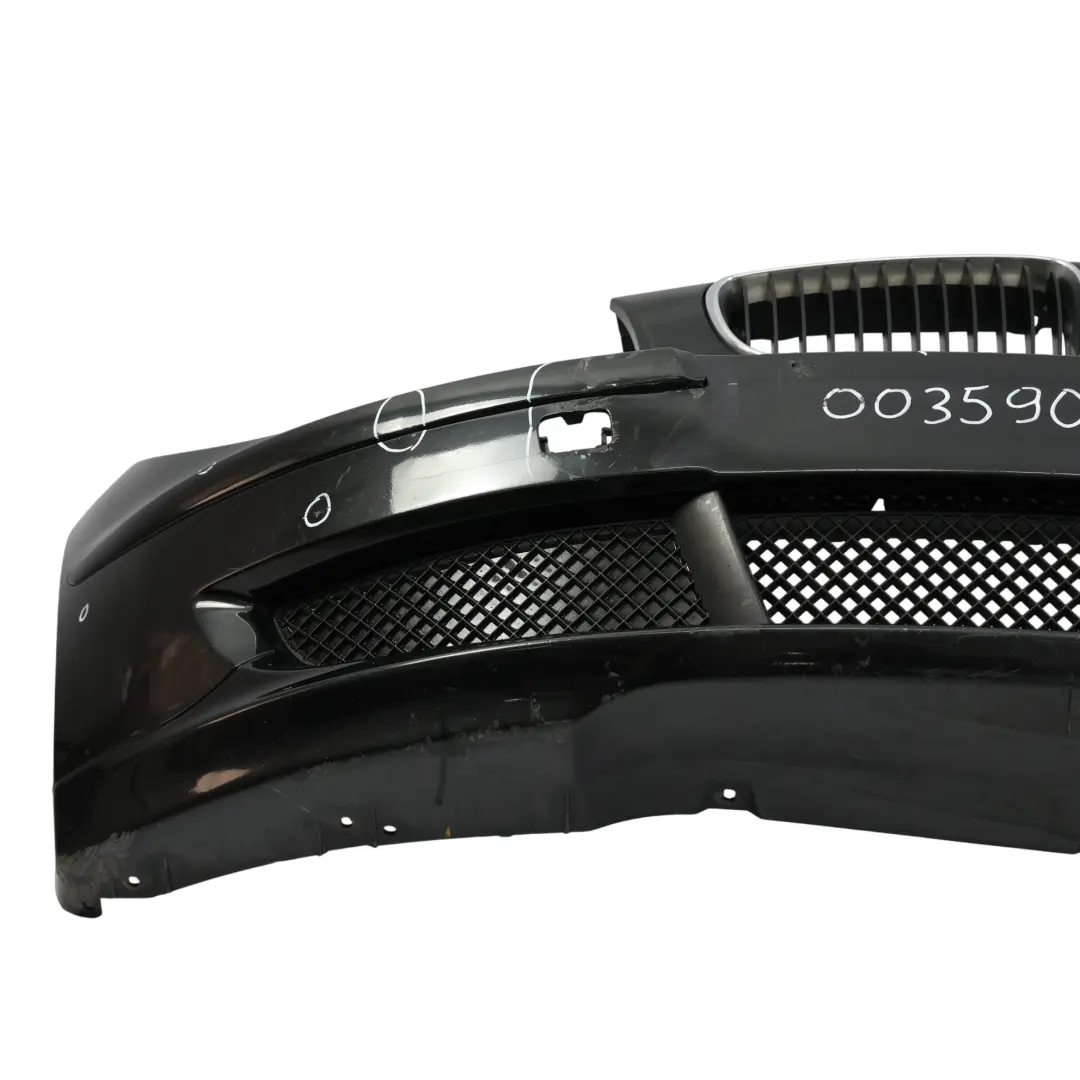 Zderzak Przedni Black Sapphire Czarny Metalik - 475 do BMW E81 E87 LCI o numerze 0035909 BMW E81 E87 LCI Zderzak Przedni Black Sapphire Czarny Metalik - 475 - SKU 0035909-BS1 - Numer Części 0035909