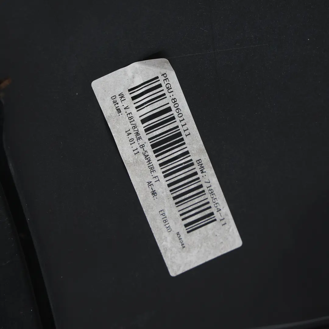 Zderzak Przedni Black Sapphire Czarny Metalik - 475 do BMW E81 E87 LCI o numerze 0035909 BMW E81 E87 LCI Zderzak Przedni Black Sapphire Czarny Metalik - 475 - SKU 0035909-BS1 - Numer Części 0035909