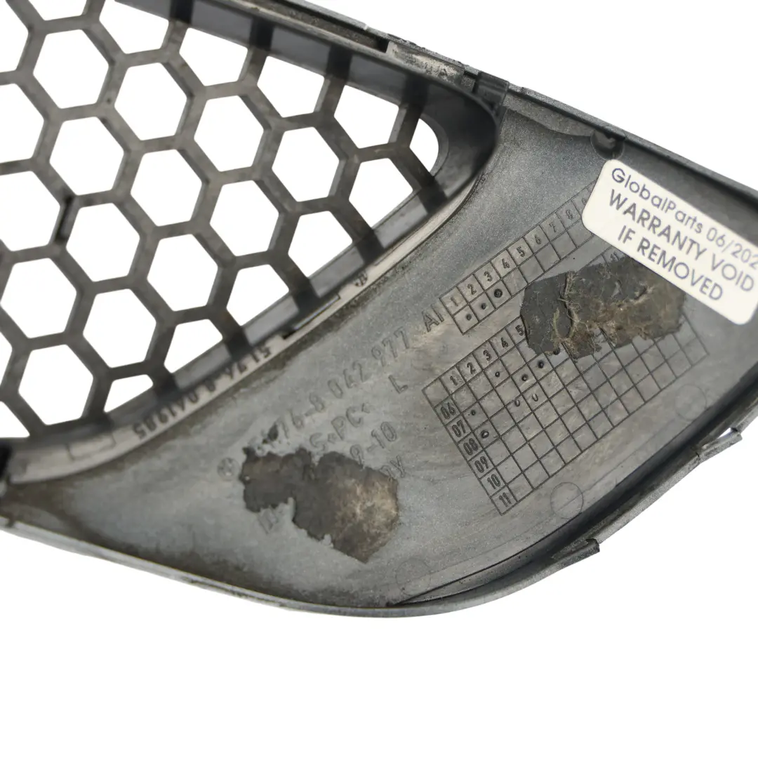 BMW E90 E92 M3 Cadre Grille Garniture Capot Avant Gauche Alpinweiss 3 - 300 - SKU P0036359-AW - Numéro de pièce P0036359