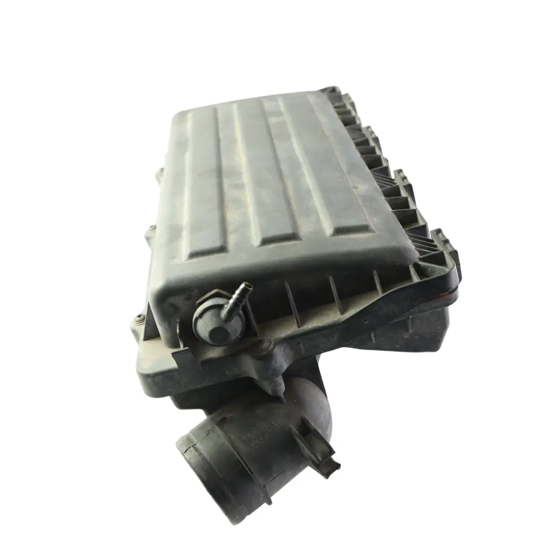 6J VW Caddy 2K Scatola Alloggiamento Filtro Aria 1.4 CGGB per Seat Ibiza con numero di parte 036129611CD Seat Ibiza 6J VW Caddy 2K Scatola Alloggiamento Filtro Aria 1.4 CGGB - SKU 036129611CD - Numero di parte 036129611CD