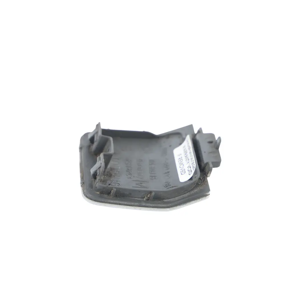 Tapa Gancho Remolque Trasero Parachoques Titansilber 354 para BMW E61 con número de pieza 0397280 BMW E61 Tapa Gancho Remolque Trasero Parachoques Titansilber 354 - SKU 0397280-TS - Número de pieza 0397280