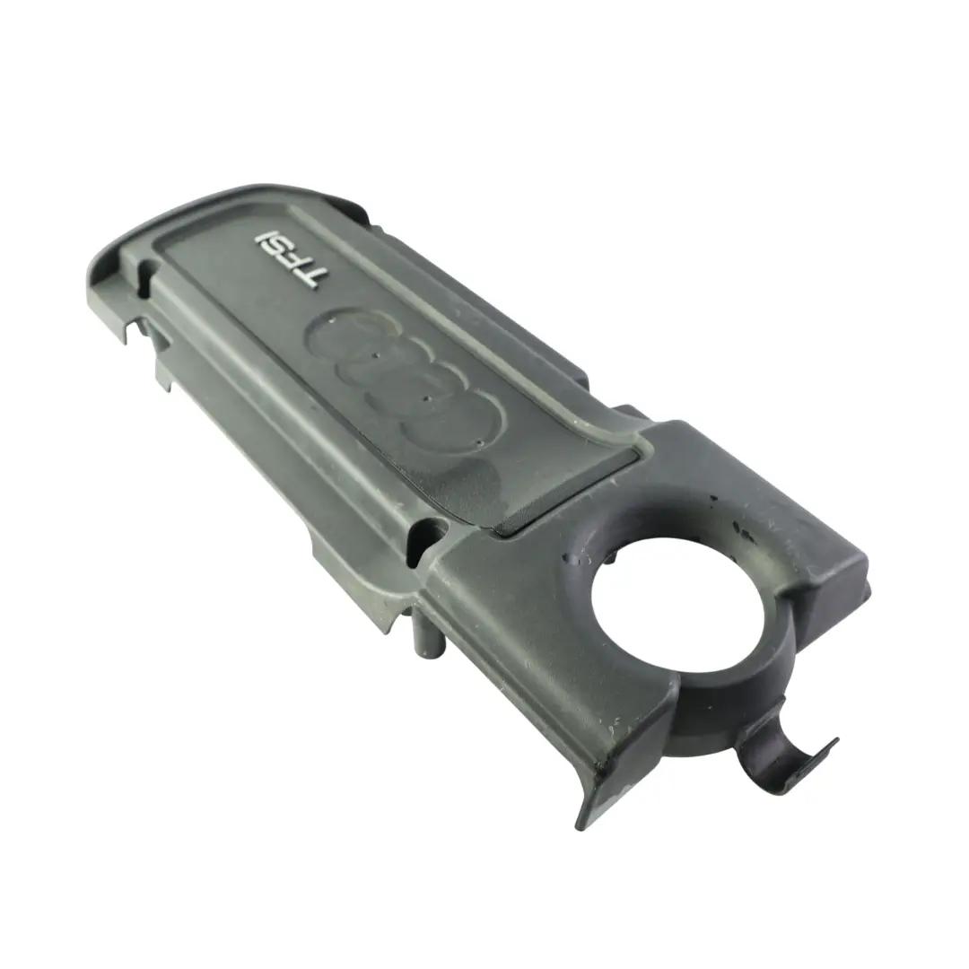 Osłona Pokrywa Silnika 1.4 TFSI do Audi A3 8P o numerze 03C103925F Audi A3 8P Osłona Pokrywa Silnika 1.4 TFSI - SKU 03C103925F-1 - Numer Części 03C103925F