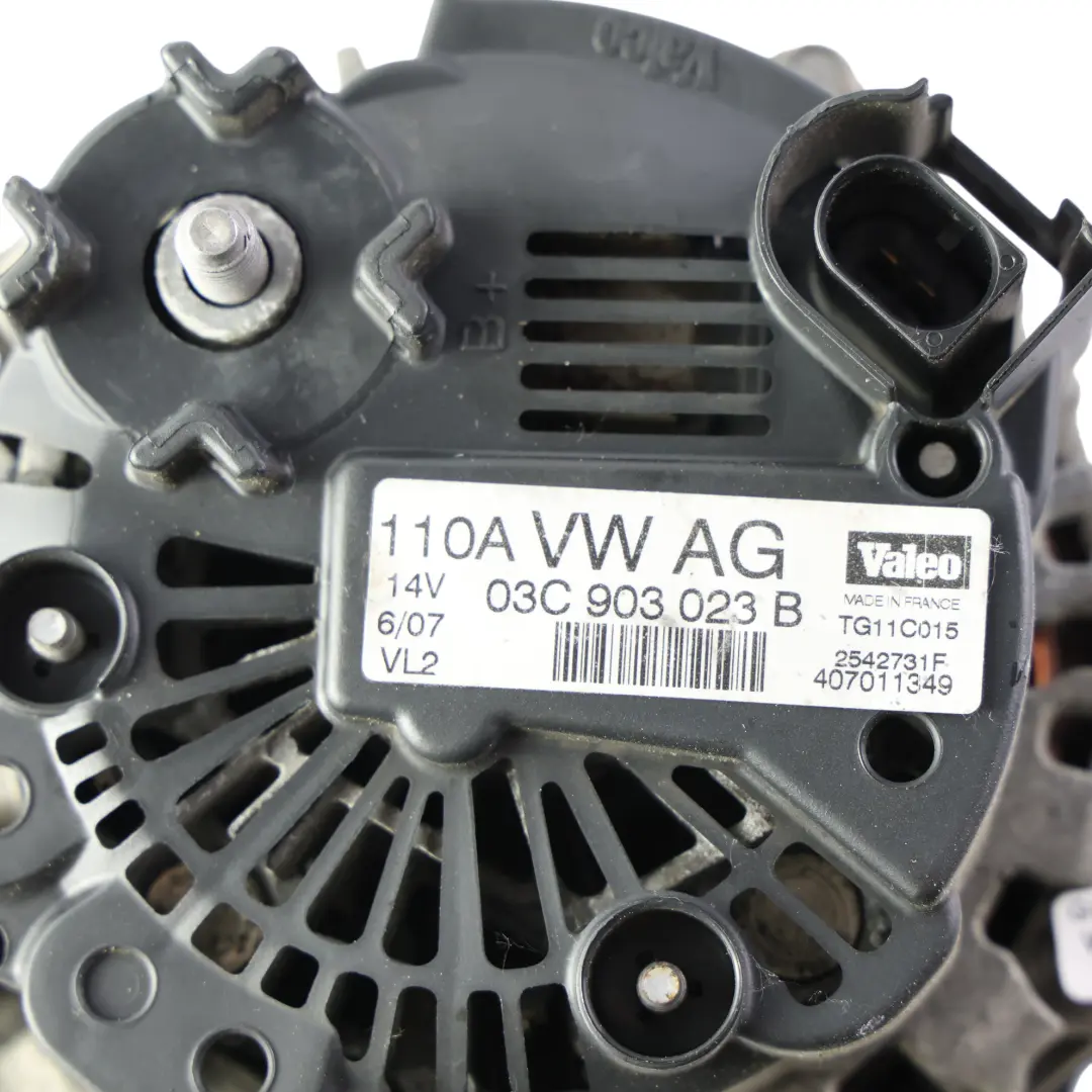 Alternatore Generatore 2.0 TDI per Audi A1 8X A3 8P VW Passat B7 con numero di parte 03C903023B Audi A1 8X A3 8P VW Passat B7 Alternatore Generatore 2.0 TDI - SKU 03C903023B - Numero di parte 03C903023B
