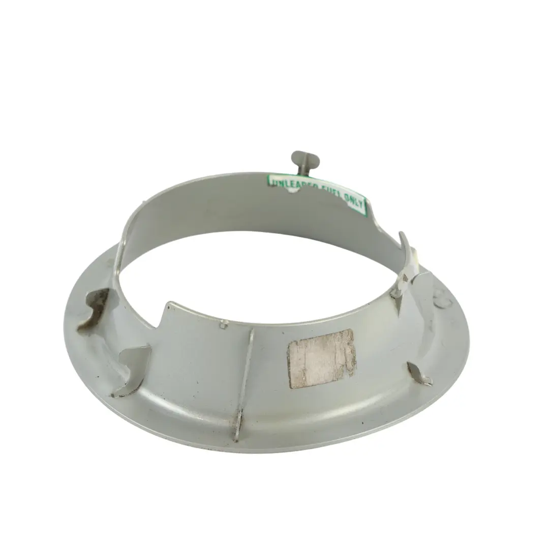 Panel Carcasa Tapa Combustible Plata Brillante A60 para Mini Cooper S R56 con número de pieza 0430310 Mini Cooper S R56 Panel Carcasa Tapa Combustible Plata Brillante A60 - SKU 0430310-SS - Número de pieza 0430310