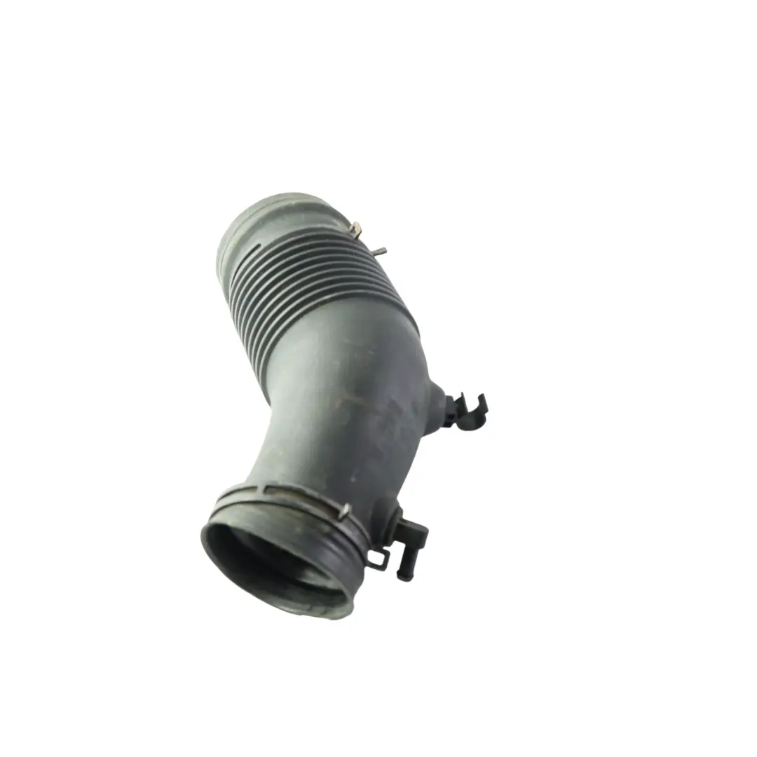 8H A4 B7 Engine Air Intake Breather Pipe Hose Tube Line to Audi A4 S4 8E with Part number 06E129627Q Audi A4 S4 8E 8H A4 B7 Engine Air Intake Breather Pipe Hose Tube Line - SKU 06E129627Q - Part number 06E129627Q