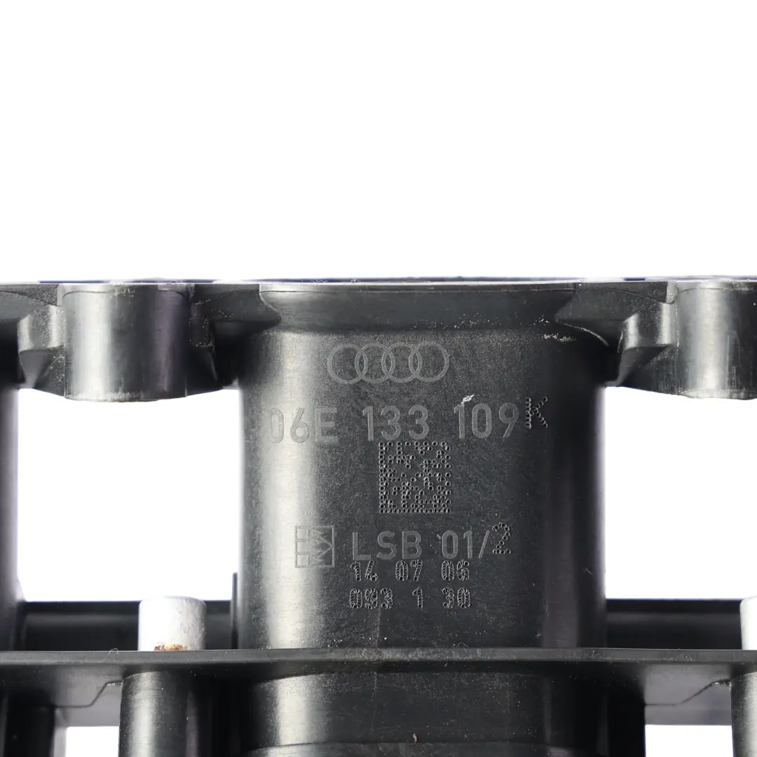 Collettore Aspirazione Inferiore Sinistro 3.2 per Audi A4 B8 A6 C6 con numero di parte 06E133109K Audi A4 B8 A6 C6 Collettore Aspirazione Inferiore Sinistro 3.2 - SKU 06E133109K - Numero di parte 06E133109K