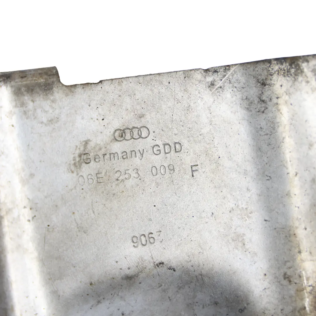 Audi A4 B7 A6 C6 A8 D3 Osłona Kolektora Lewa 3.2 AUK - SKU 06E253009F - Numer Części 06E253009F