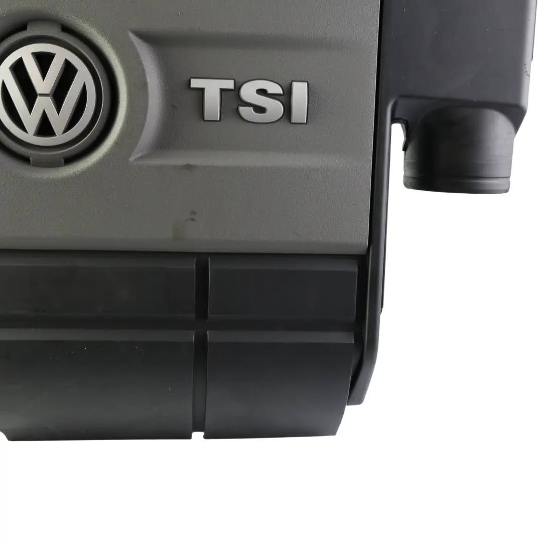 Pokrywa Górna Silnika 2.0 TSI Benzyna do Volkswagen Tiguan 5N o numerze 06F133837AP Volkswagen Tiguan 5N Pokrywa Górna Silnika 2.0 TSI Benzyna - SKU 06F133837AP - Numer Części 06F133837AP