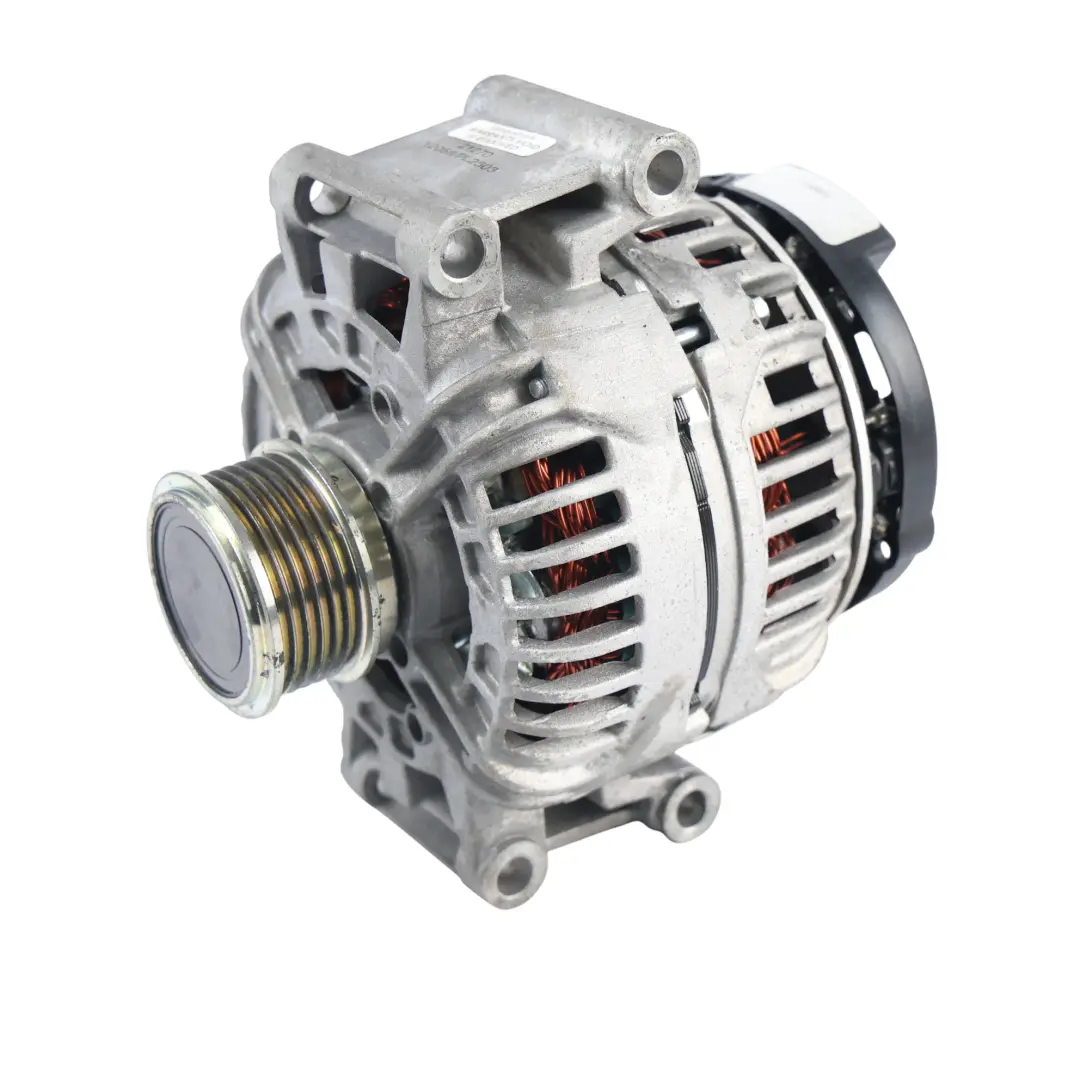 Alternatore Generatore Motore 14V 140A Bosch 2.0 TFSI per Audi A5 8T con numero di parte 06H903016L Audi A5 8T Alternatore Generatore Motore 14V 140A Bosch 2.0 TFSI - SKU 06H903016L-1 - Numero di parte 06H903016L
