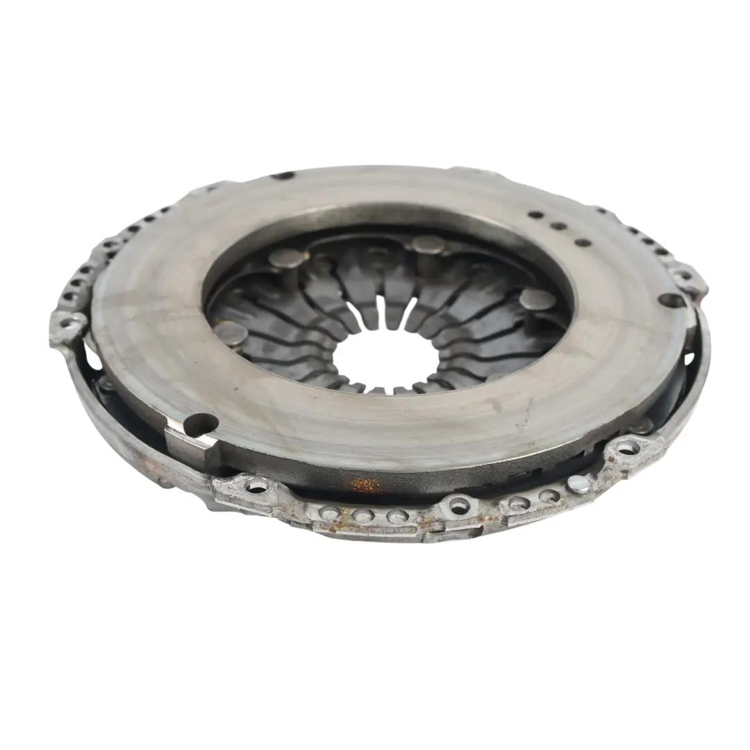 Kit Embrague Volante Bimasa 2.0 TSI para Skoda Octavia 5E Audi A3 8V con número de pieza 06J105266AL Skoda Octavia 5E Audi A3 8V Kit Embrague Volante Bimasa 2.0 TSI - SKU 06J105266AL - Número de pieza 06J105266AL