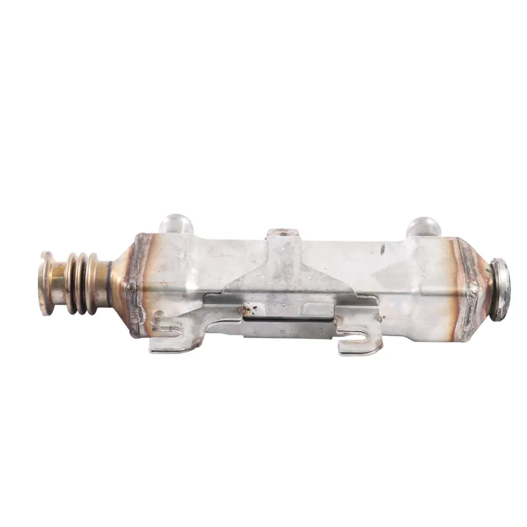 Raffreddatore EGR 2.5 TDI AXD Automatico per Volkswagen Transporter T5 con numero di parte 070131513D Volkswagen Transporter T5 Raffreddatore EGR 2.5 TDI AXD Automatico - SKU 070131513D - Numero di parte 070131513D