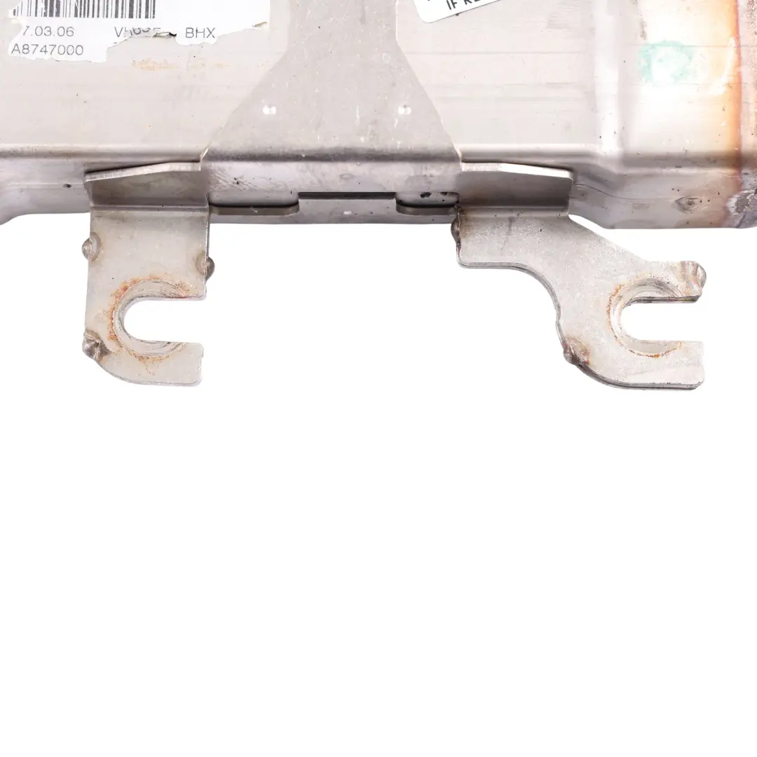 Raffreddatore EGR 2.5 TDI AXD Automatico per Volkswagen Transporter T5 con numero di parte 070131513D Volkswagen Transporter T5 Raffreddatore EGR 2.5 TDI AXD Automatico - SKU 070131513D - Numero di parte 070131513D
